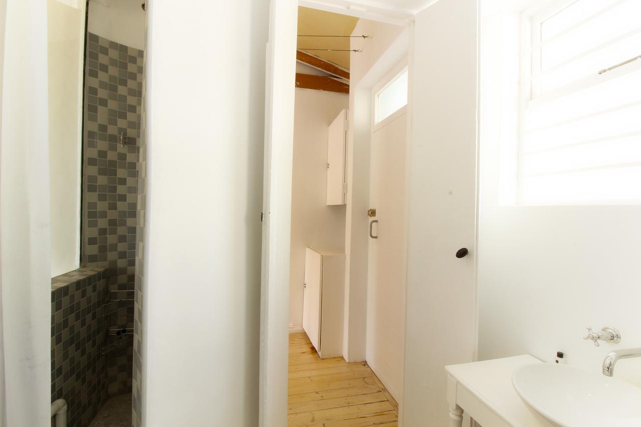 Vredenhof Apartments (Adults Only) ケープタウン エクステリア 写真